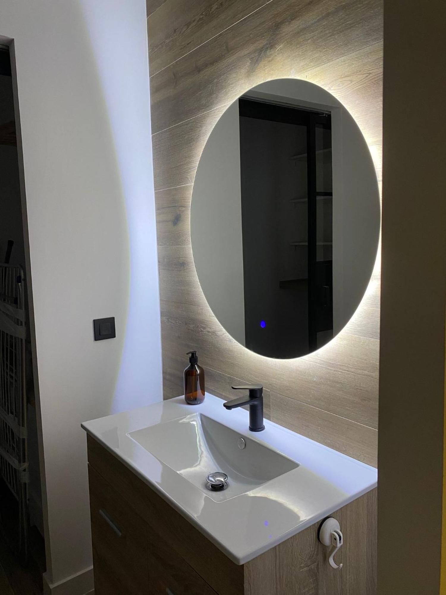 Confort Al Lado Del Rio Madrid Exterior photo